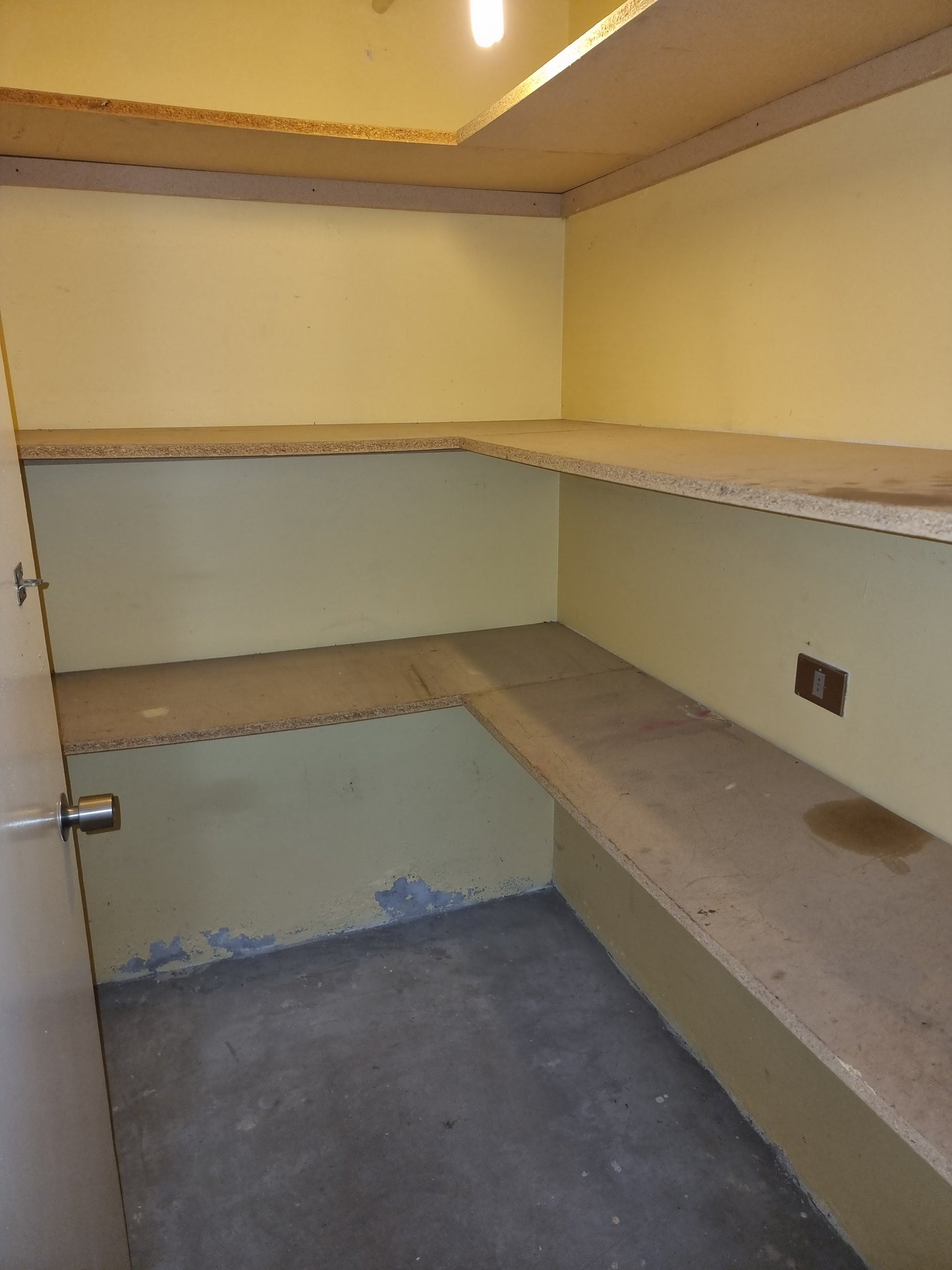 Imperdible departamento 3 Dormitorios en Sector Exclusivo Parque Inglés, Precio Bajo Tasación