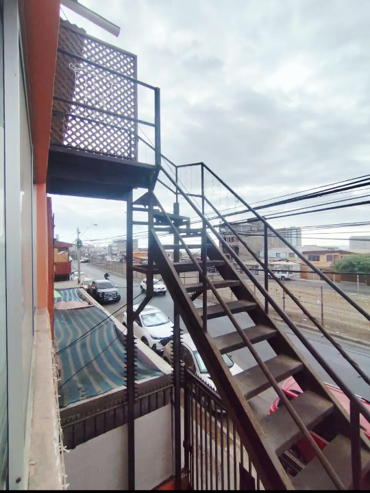 Casa con departamento independiente cerca del Hospital Regional – Ideal para inversión y arriendo