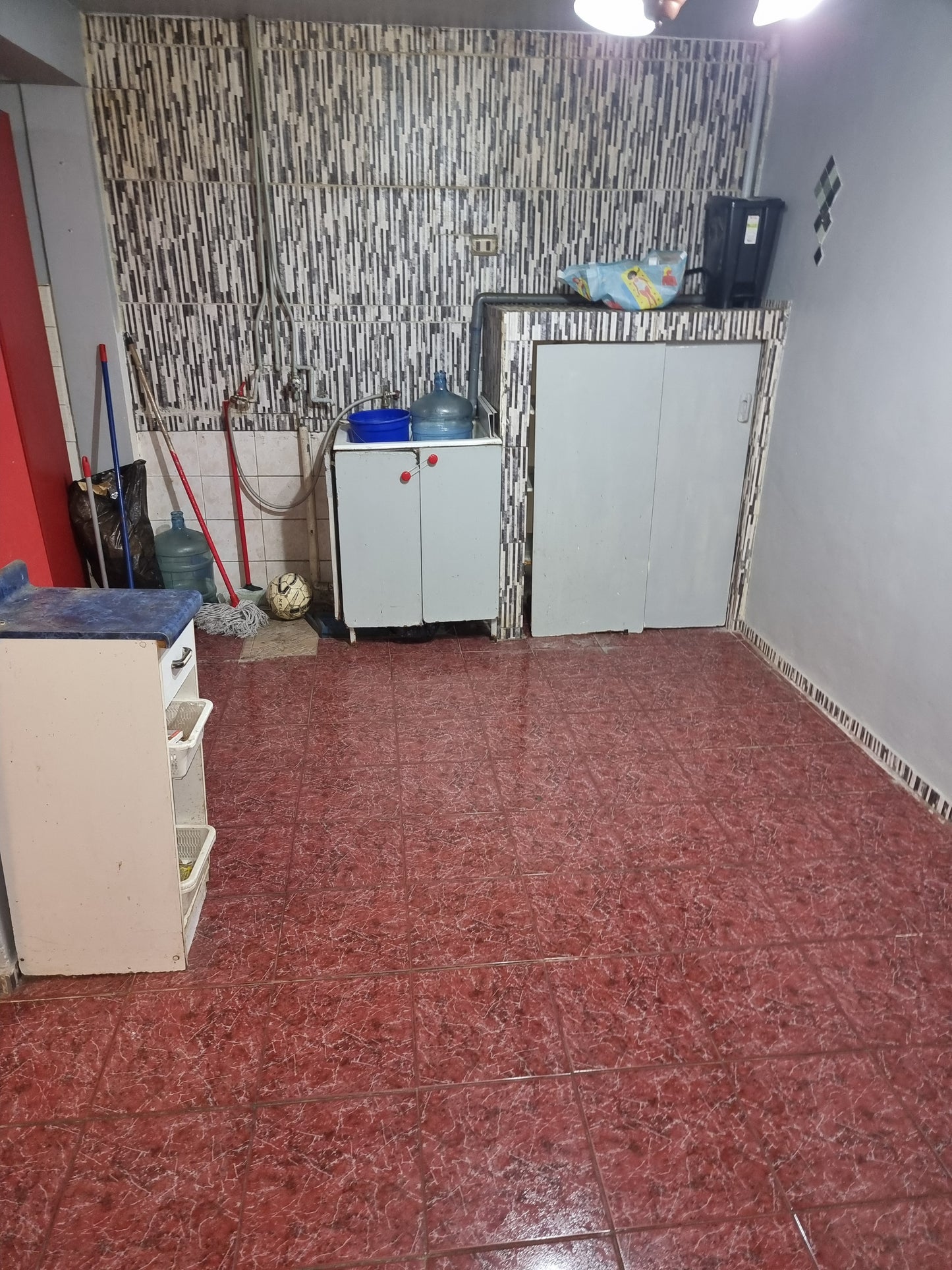 🏘️✨ A pasos del centro 🏘️
Se Vende sin Comisión Casa en Condominio –Ubicación Central! Antofagasta