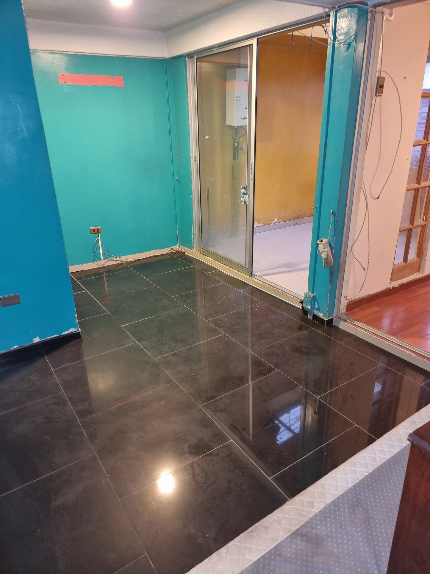 🏘️✨ A pasos del centro 🏘️
Se Vende sin Comisión Casa en Condominio –Ubicación Central! Antofagasta