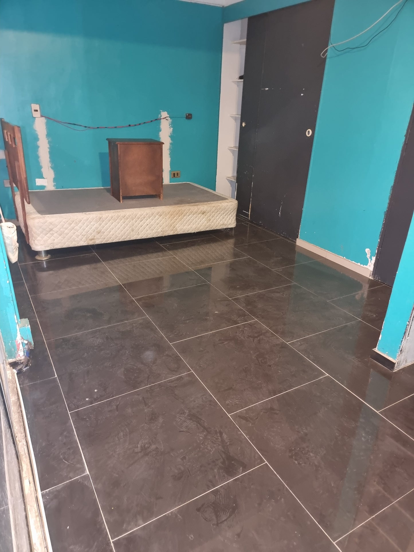 🏘️✨ A pasos del centro 🏘️
Se Vende sin Comisión Casa en Condominio –Ubicación Central! Antofagasta