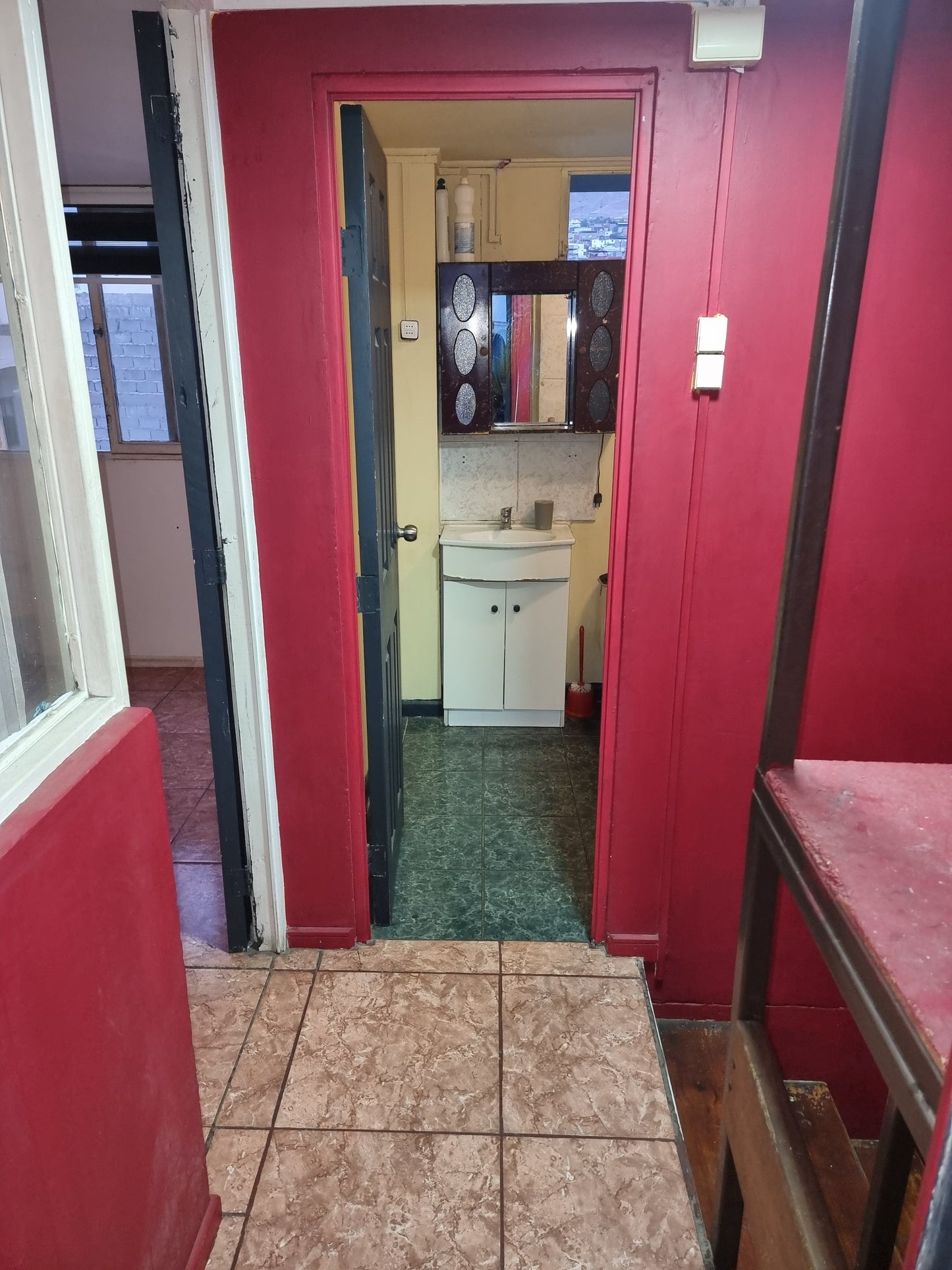 🏘️✨ A pasos del centro 🏘️
Se Vende sin Comisión Casa en Condominio –Ubicación Central! Antofagasta