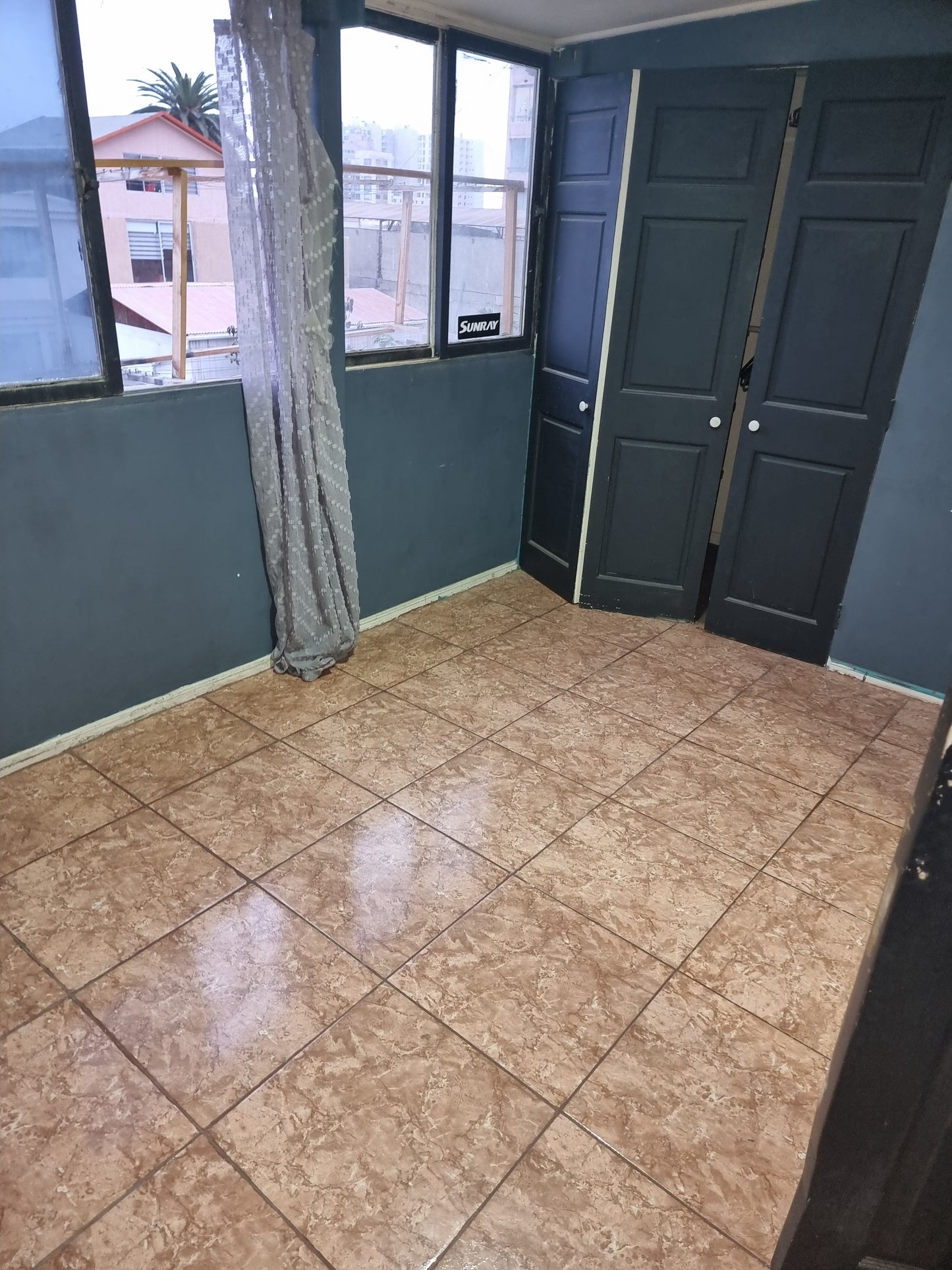 🏘️✨ A pasos del centro 🏘️
Se Vende sin Comisión Casa en Condominio –Ubicación Central! Antofagasta