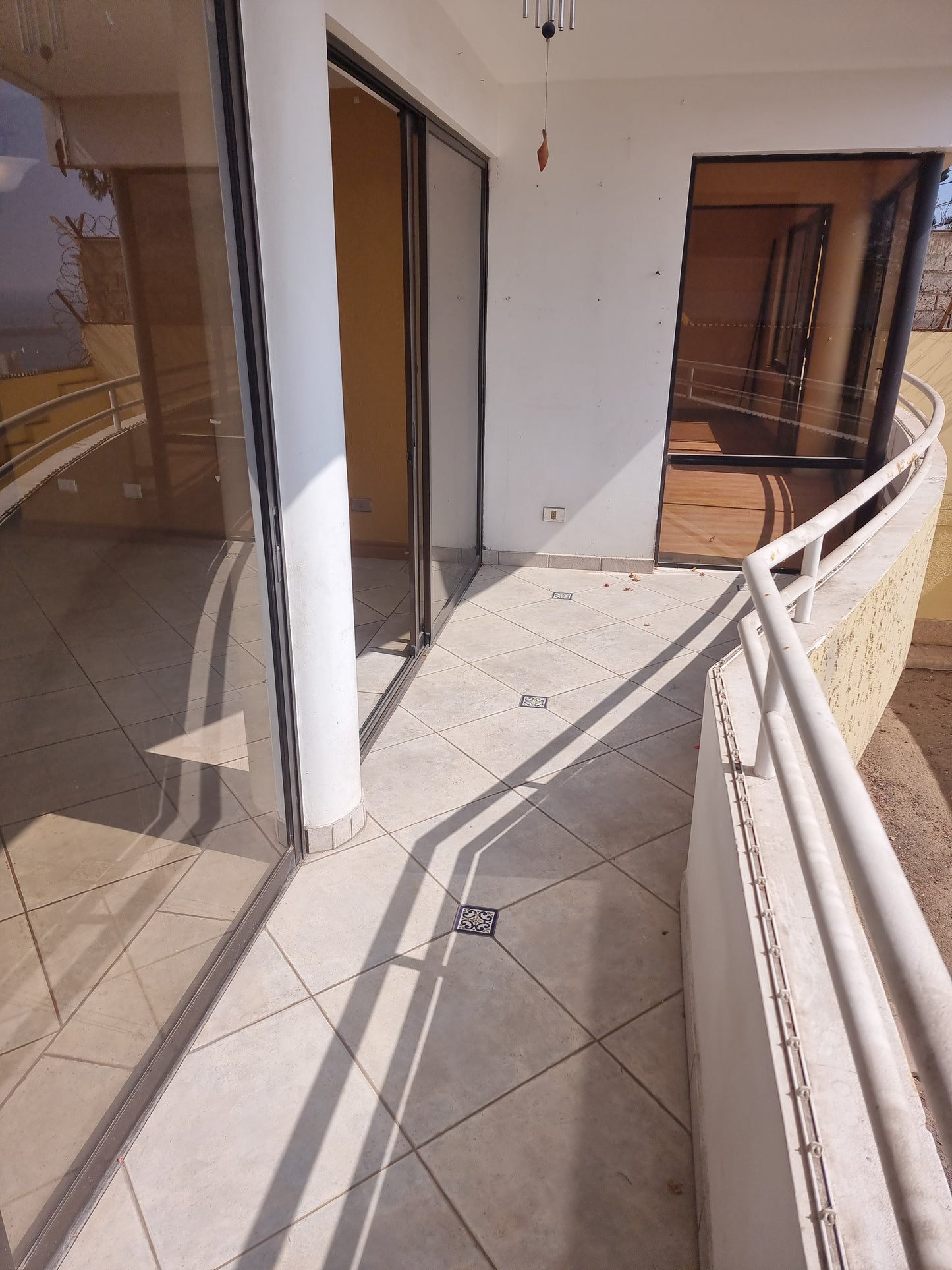 Imperdible departamento 3 Dormitorios en Sector Exclusivo Parque Inglés, Precio Bajo Tasación