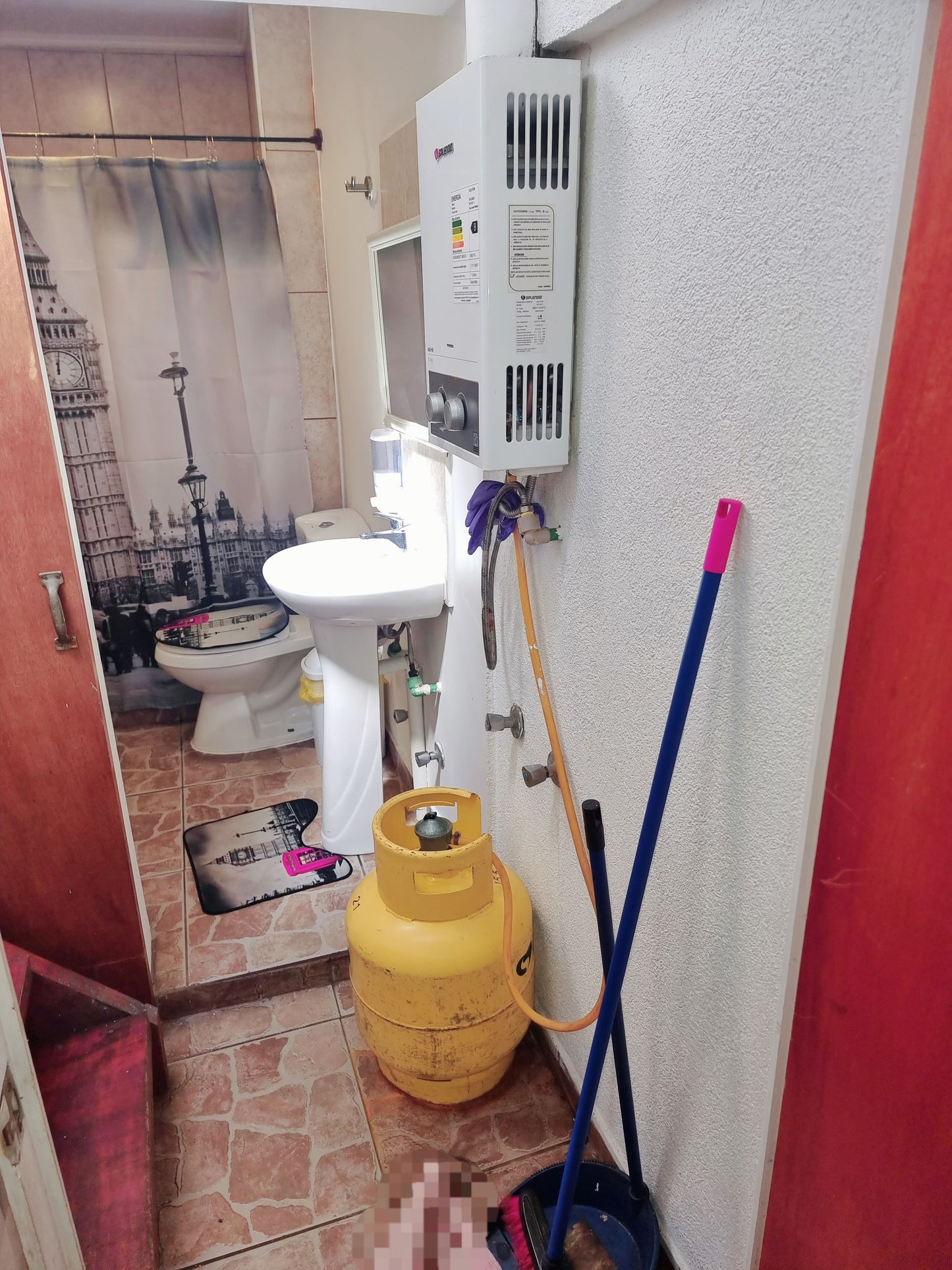 🏡 Se vende casa en sector norte, regularizada y lista para habitar, a pasos de locomoción