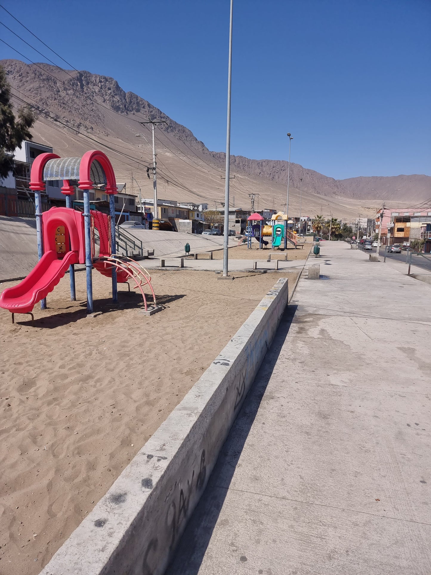 🏡 Se vende casa en sector norte, regularizada y lista para habitar, a pasos de locomoción