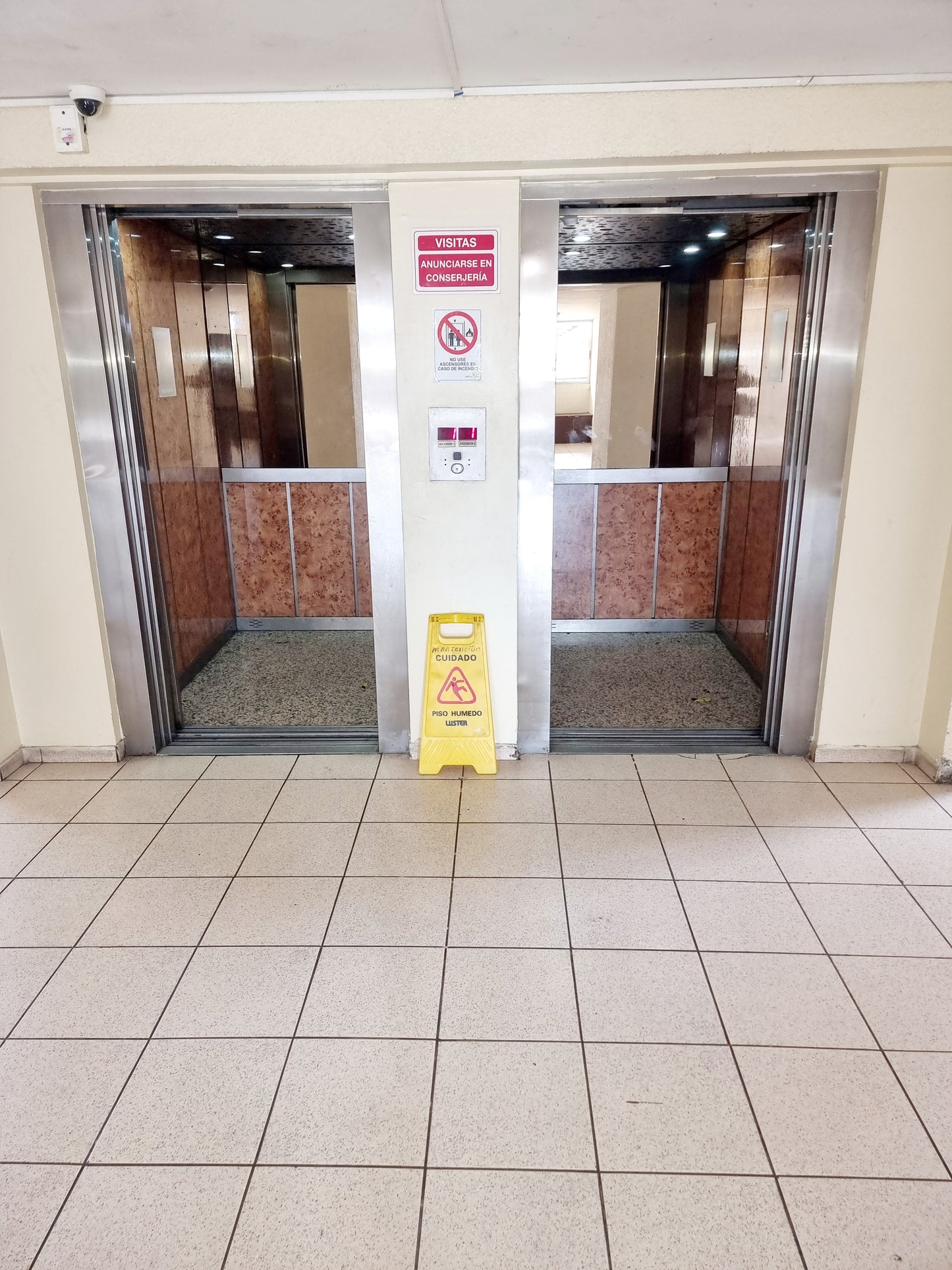 Departamento 4 Dormitorios 2 Baños – Sector Central