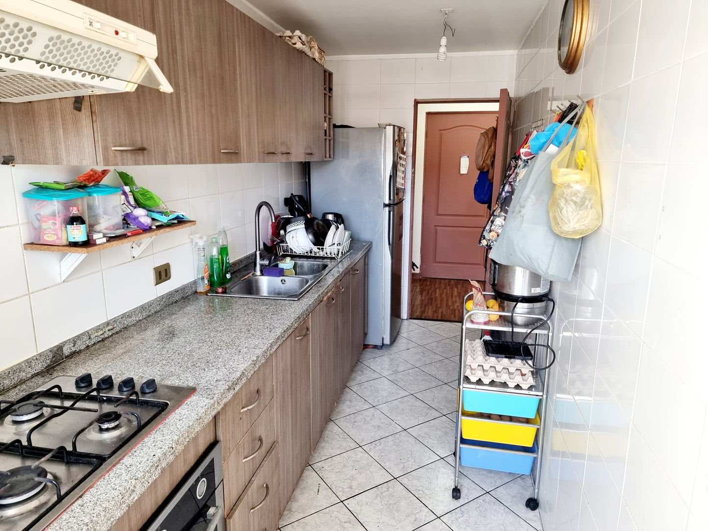 Arriendo Departamento Amplio 82 m² – 2D 2B con Estacionamiento | Sector Central – Calle Caracoles