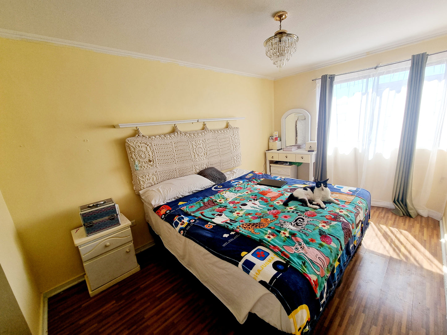 Arriendo Departamento Amplio 82 m² – 2D 2B con Estacionamiento | Sector Central – Calle Caracoles