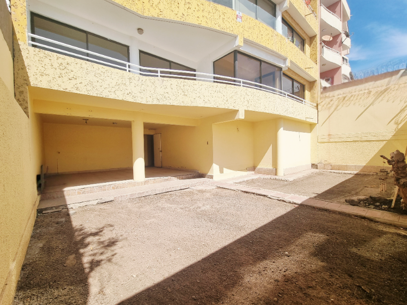 Departamento con Vista al Mar en Parque Inglés | 3D 2B + Estacionamiento y Bodega