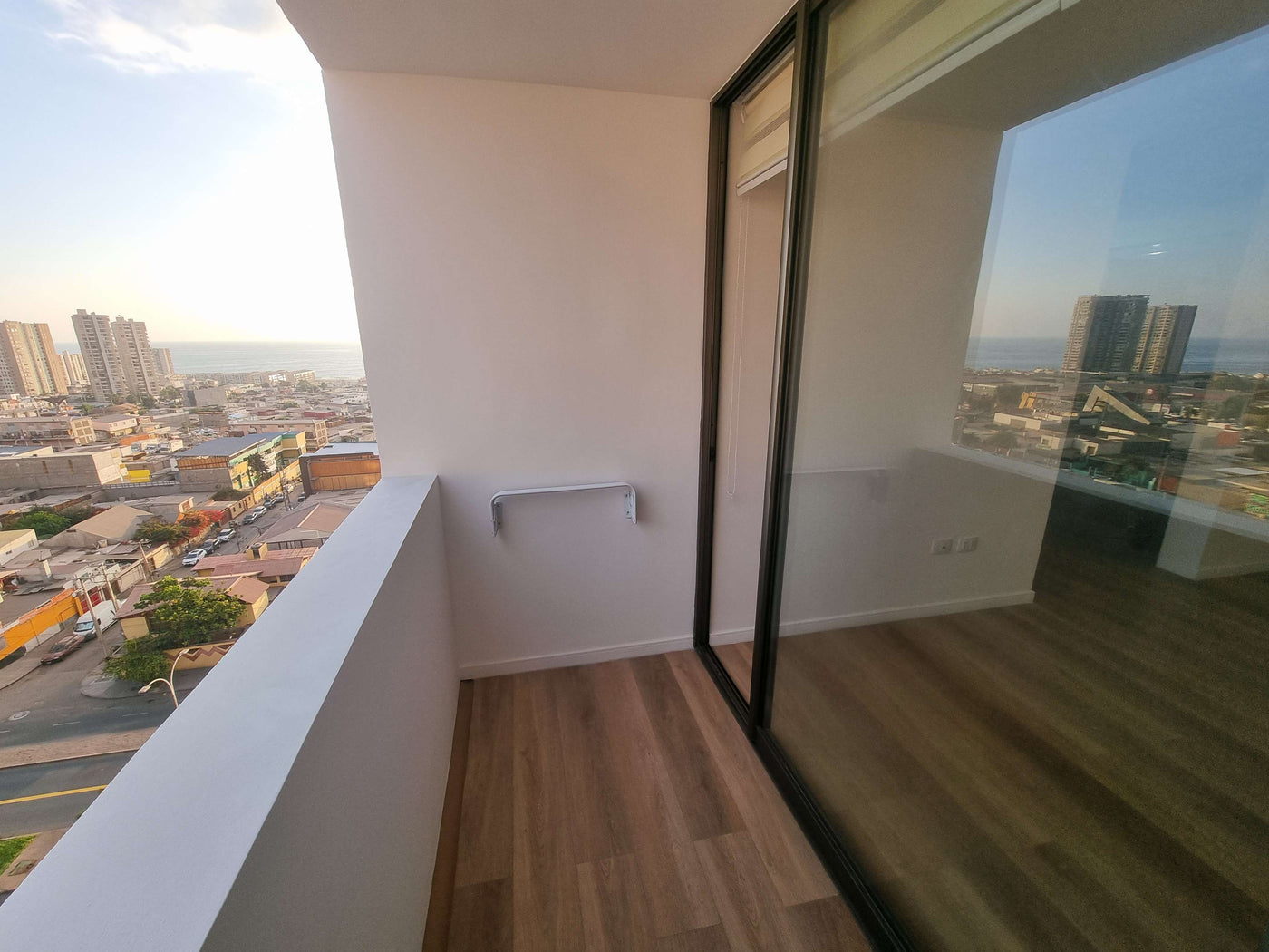 Departamento nuevo de 3 dormitorios + 2 baños, con estacionamiento (Piso 20)
