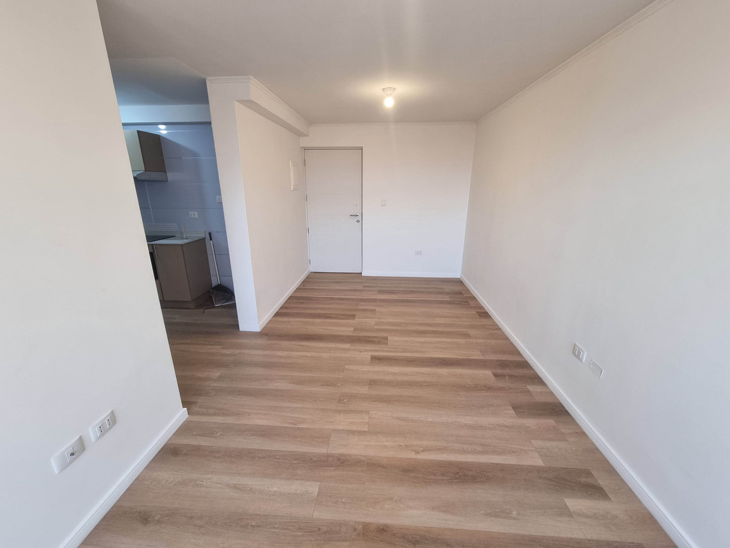 Departamento nuevo de 3 dormitorios + 2 baños, con estacionamiento (Piso 20)