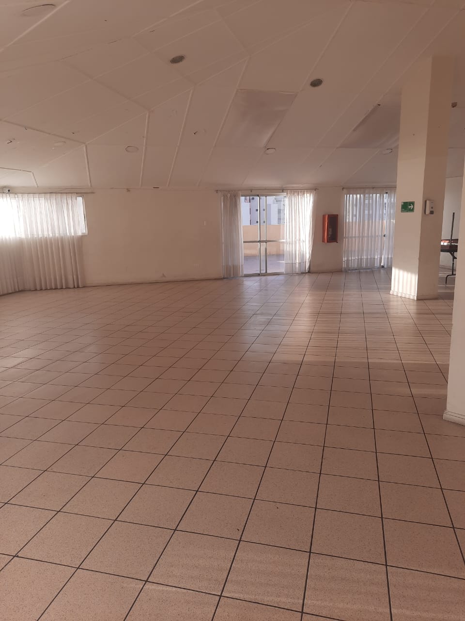 Departamento 4 Dormitorios 2 Baños – Sector Central