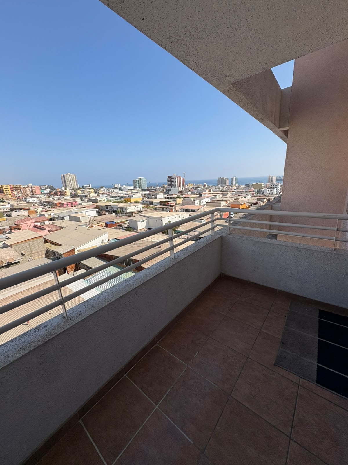 🏡 Departamento Amoblado en Arriendo | Sector Sur | 1 Dormitorio | 1 Estacionamiento | GG.CC. Incluidos | $630.000 | Antofagasta