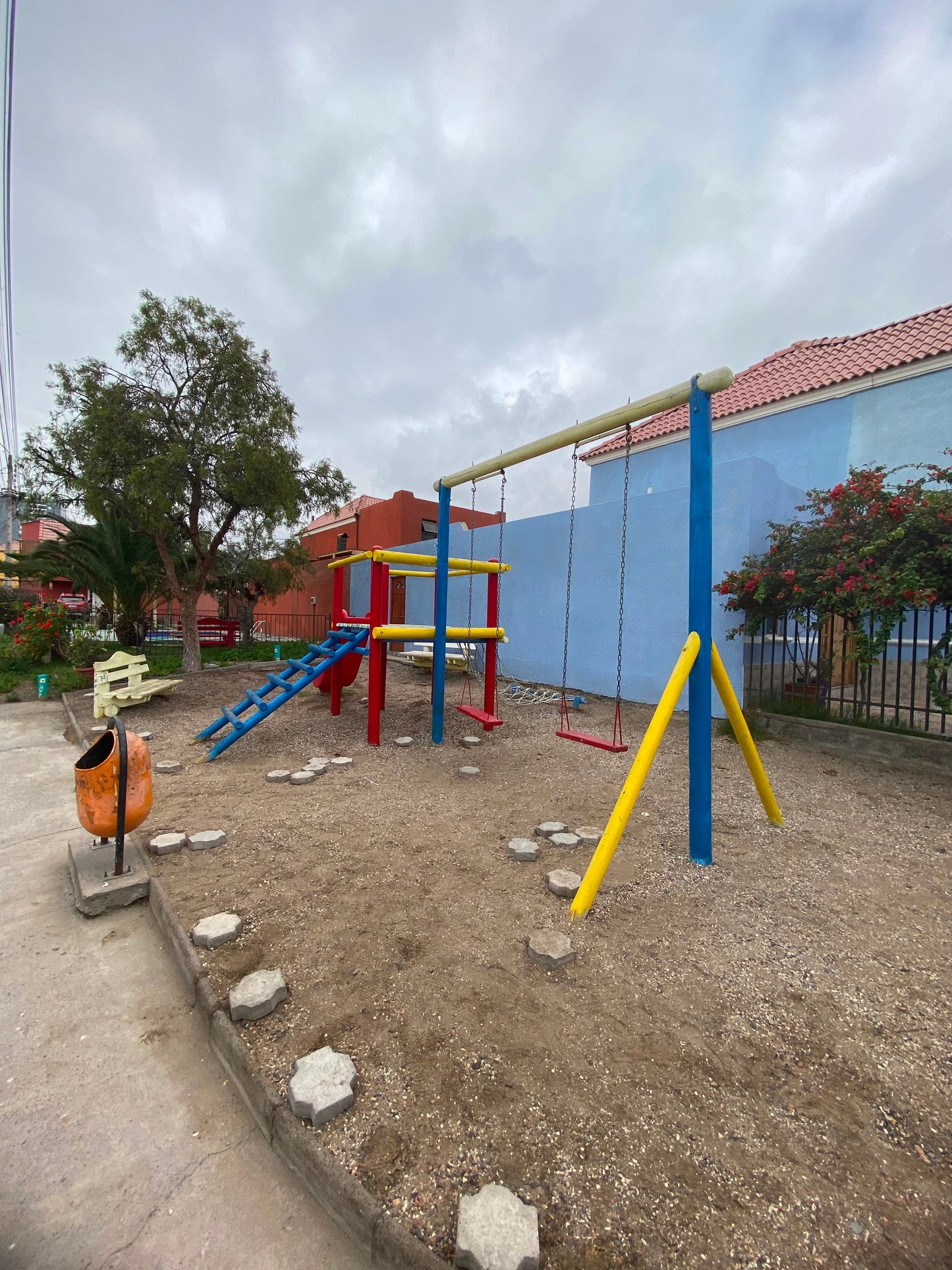 Casa en Venta Condominio Argos | 4 Dormitorios | 80 m² Construidos | 175 m² Terreno | 1 Estacionamiento | 7.500 UF | Antofagasta