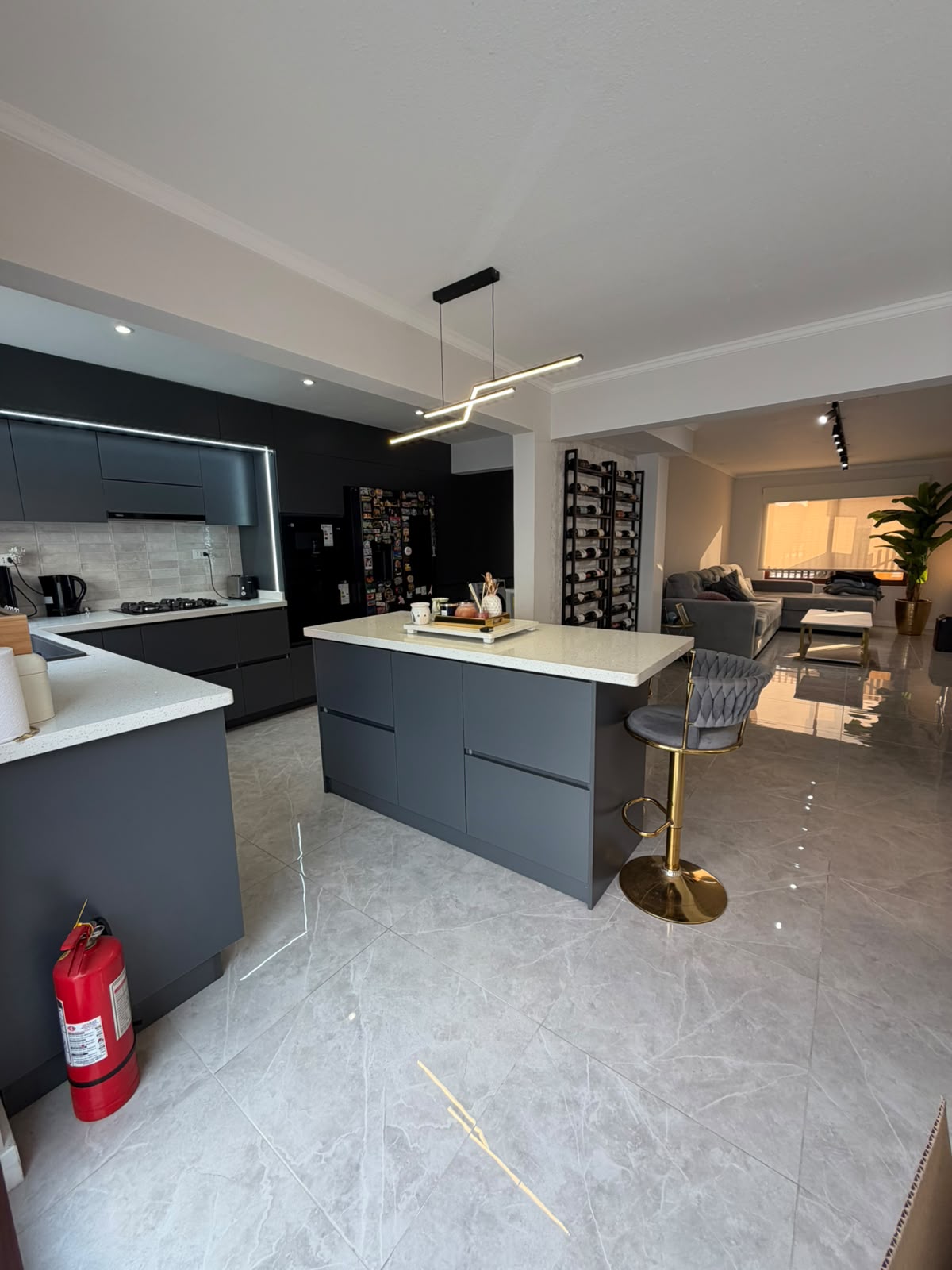🏡SE VENDE CASA REMODELADA, AMOBLADA Y LISTA PARA HABITAR – CONDOMINIO MEGARA, SECTOR NORTE