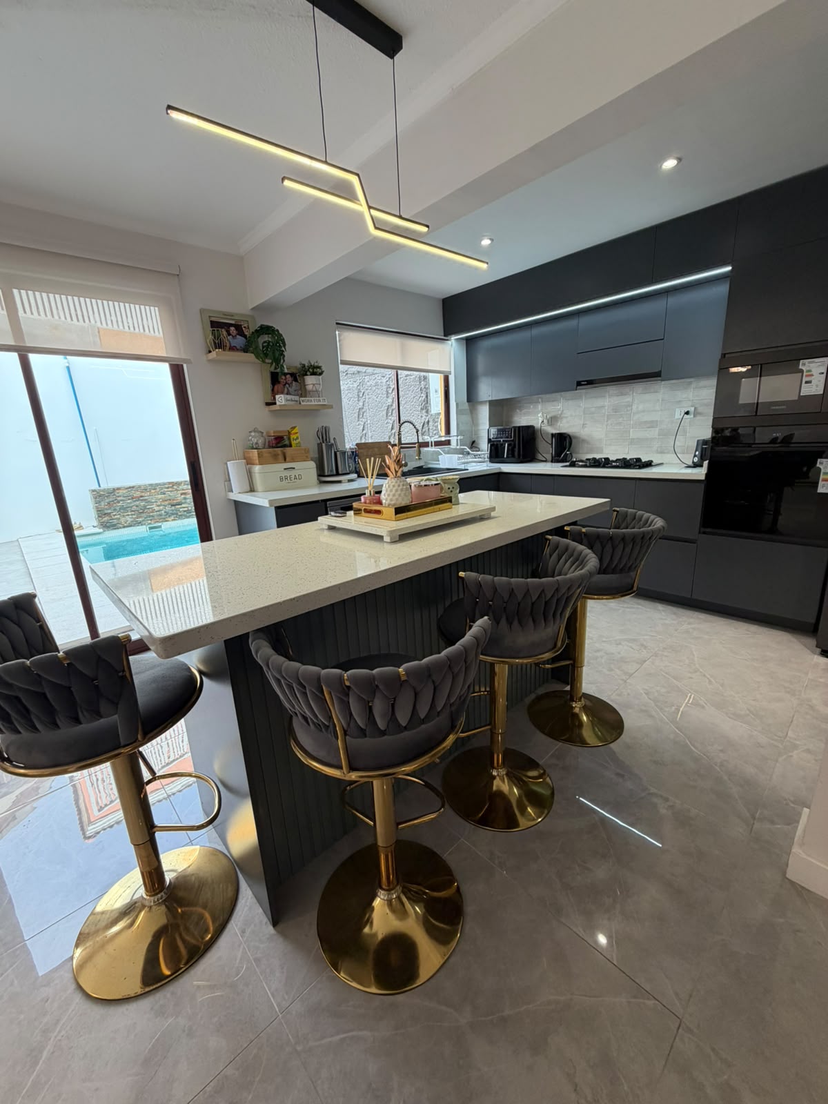 🏡SE VENDE CASA REMODELADA, AMOBLADA Y LISTA PARA HABITAR – CONDOMINIO MEGARA, SECTOR NORTE