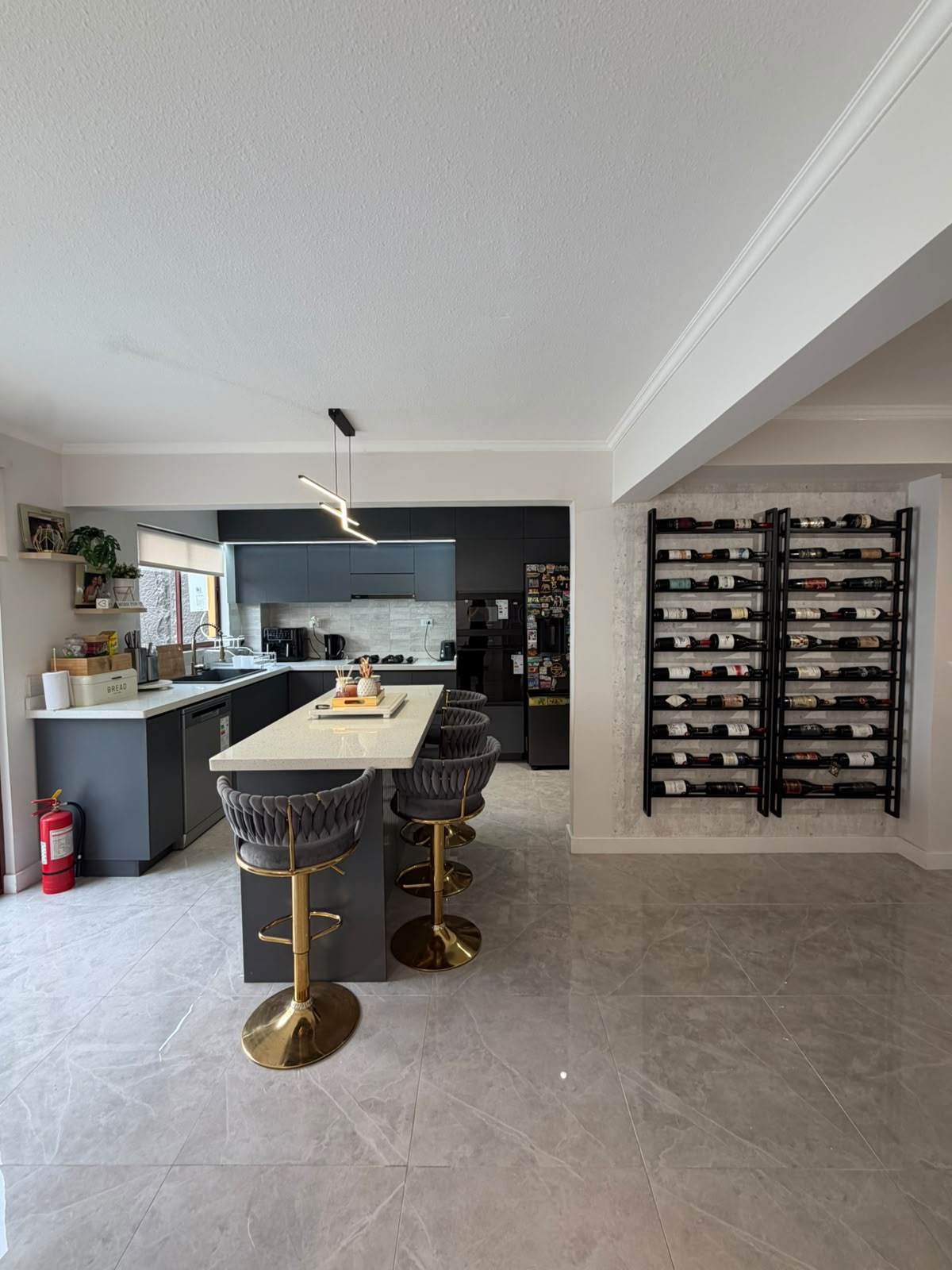 🏡SE VENDE CASA REMODELADA, AMOBLADA Y LISTA PARA HABITAR – CONDOMINIO MEGARA, SECTOR NORTE