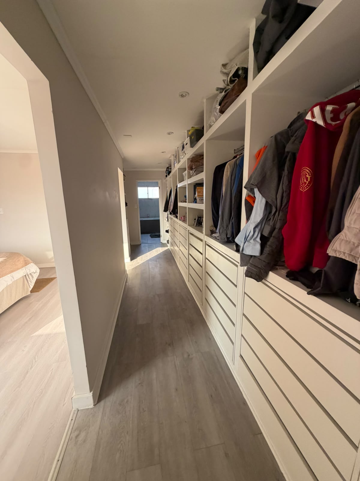 🏡SE VENDE CASA REMODELADA, AMOBLADA Y LISTA PARA HABITAR – CONDOMINIO MEGARA, SECTOR NORTE
