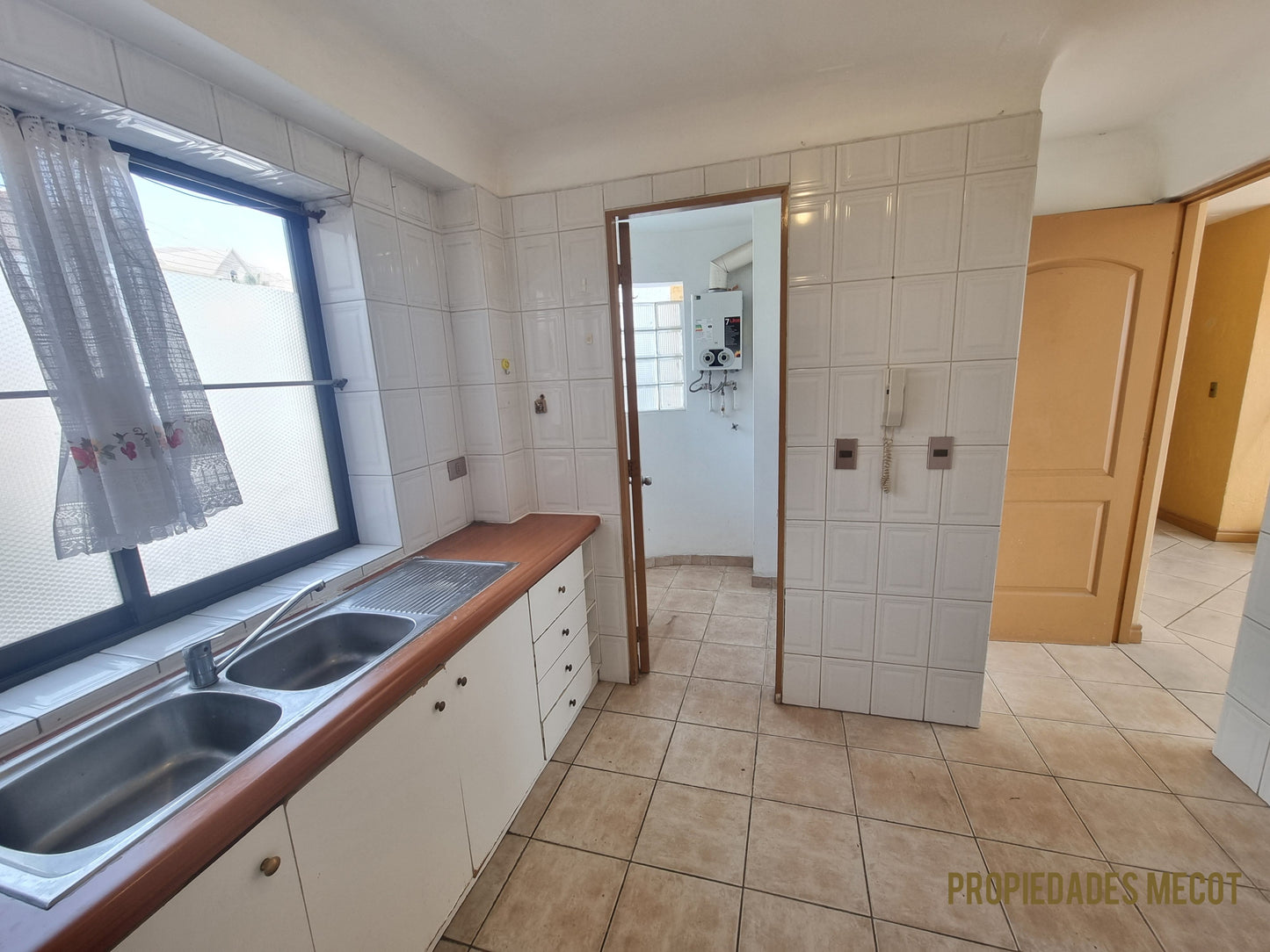 Departamento con Vista al Mar en Parque Inglés | 3D 2B + Estacionamiento y Bodega