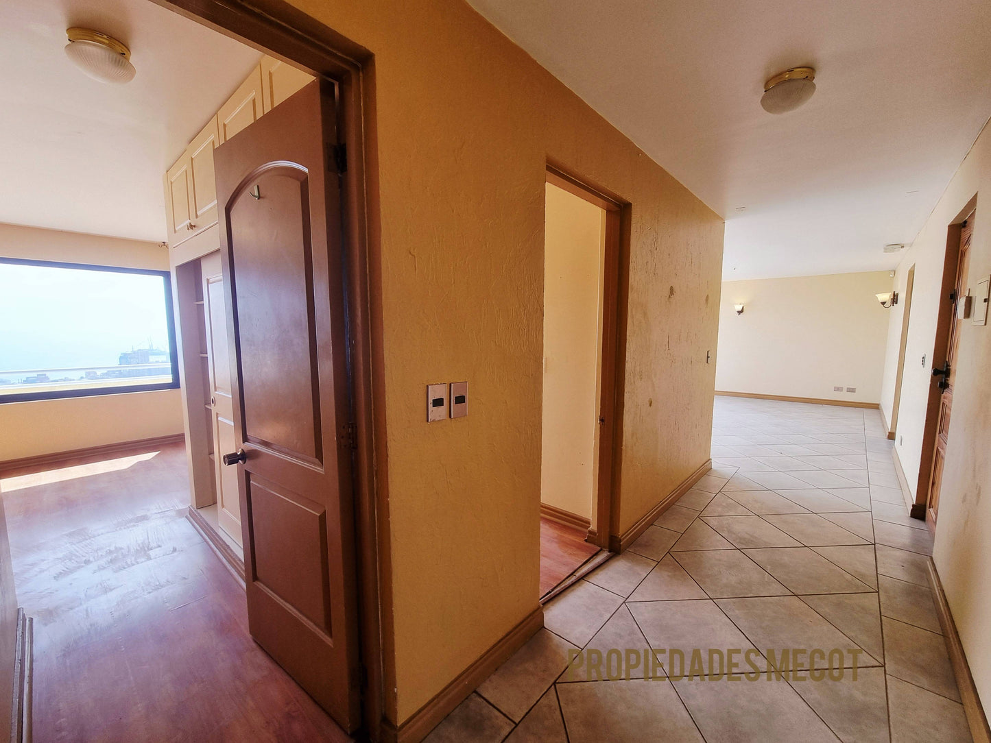 Departamento con Vista al Mar en Parque Inglés | 3D 2B + Estacionamiento y Bodega