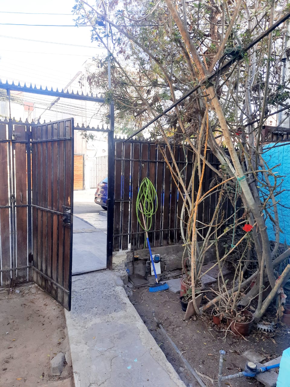 Se Vende Casa Aislada Condominio con Estacionamiento y Patio – Central  Eleuterio Ramírez 🚗🌿