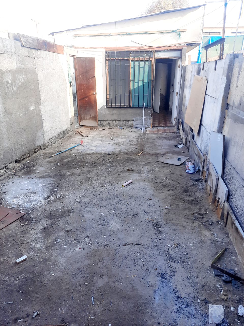 Se Vende Casa Aislada Condominio con Estacionamiento y Patio – Central  Eleuterio Ramírez 🚗🌿