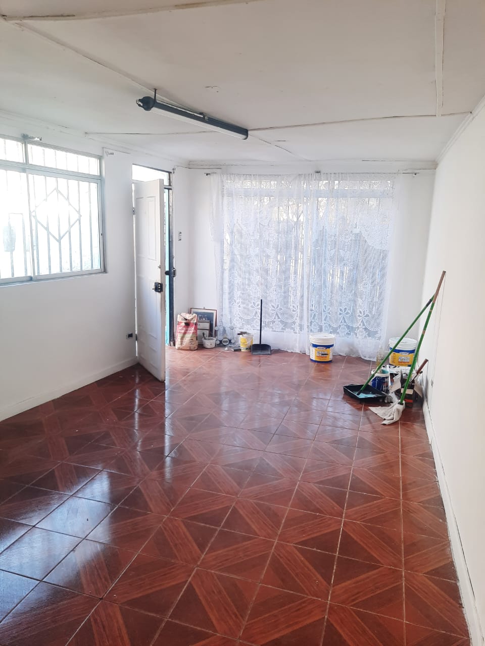 Se Vende Casa Aislada Condominio con Estacionamiento y Patio – Central  Eleuterio Ramírez 🚗🌿