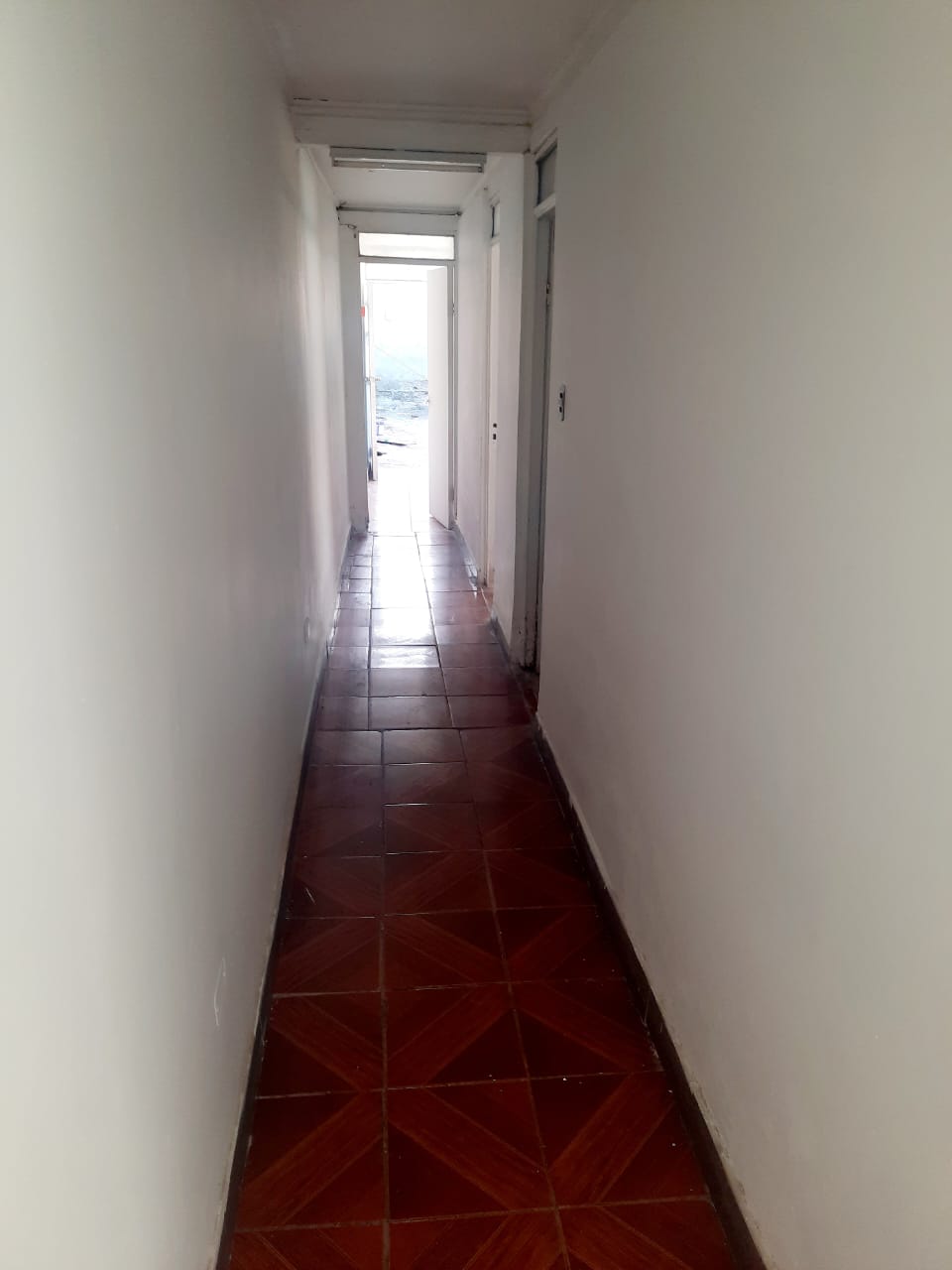Se Vende Casa Aislada Condominio con Estacionamiento y Patio – Central  Eleuterio Ramírez 🚗🌿