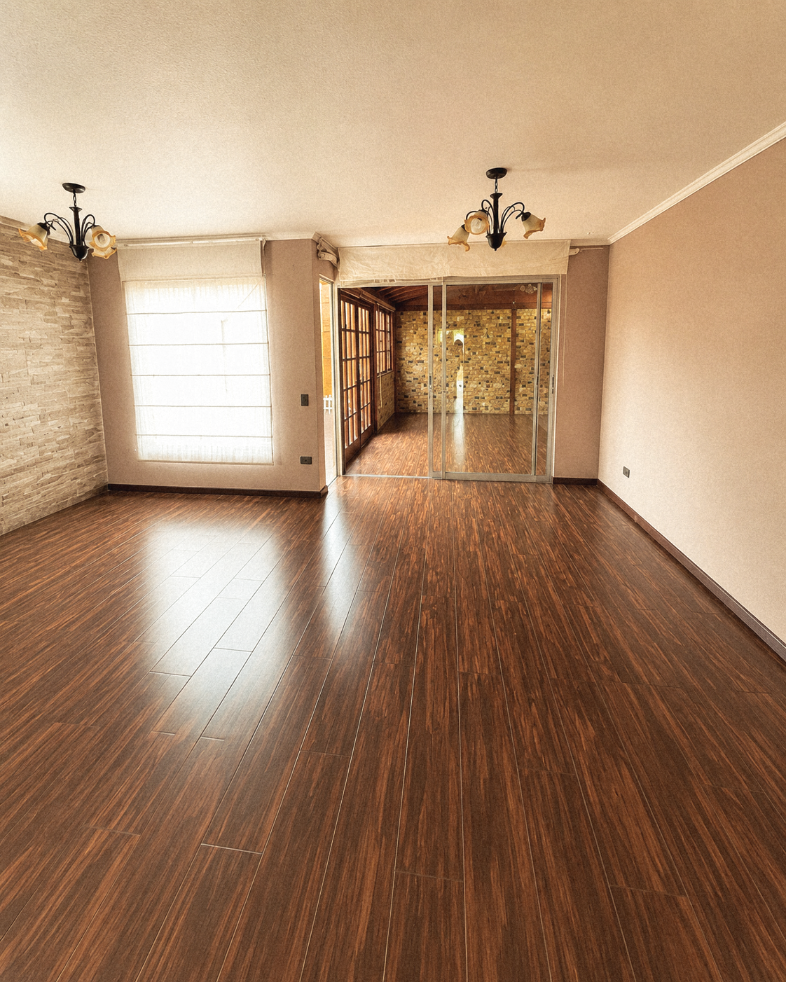 Casa en Venta Condominio Esparta | 4 Dormitorios | 137,87 m² Construidos | 2 Estacionamientos | 6.500 UF | Antofagasta