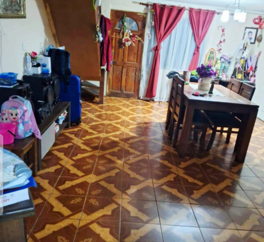 Casa 4D 3B en Juan Bolívar | 3 Pisos | Excelente Ubicación Antofagasta
