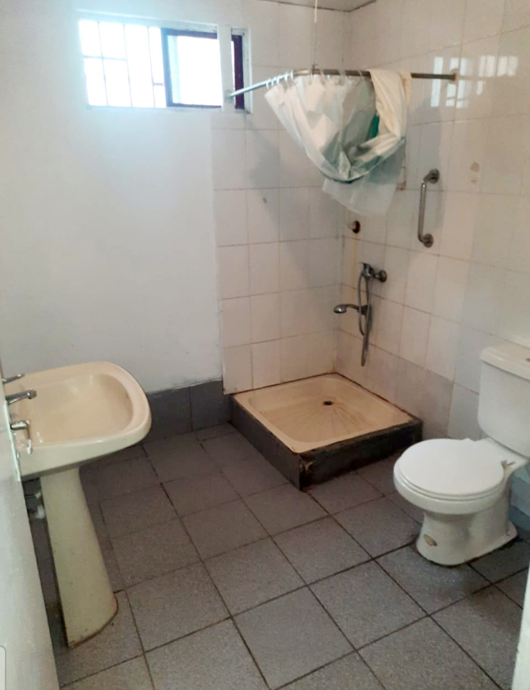 Casa en Arriendo Sector Norte Alto | 2 Dormitorios | 1 Baño | Patio | Estacionamiento | Mascotas Permitidas | $640.000 | Antofagasta